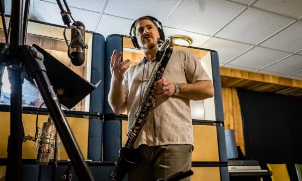 Trio-Todd-Marcus-between-takes-photo-by-Erain-Ribeiro Trio-Todd-Marcus-between-takes-photo-by-Erain-Ribeiro